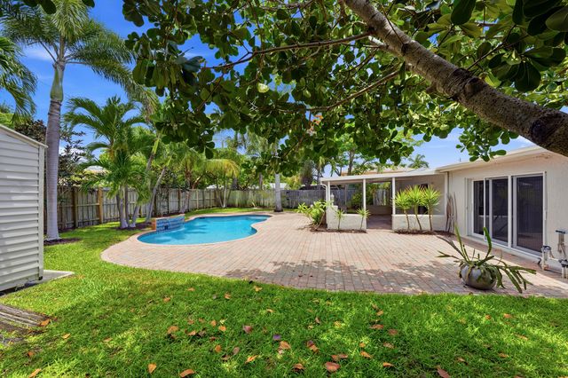 2811 NE 16th Street, Pompano Beach, FL 33062