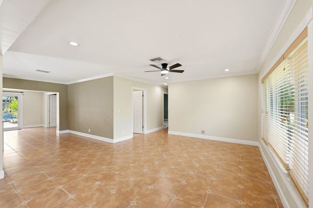 2811 NE 16th Street, Pompano Beach, FL 33062