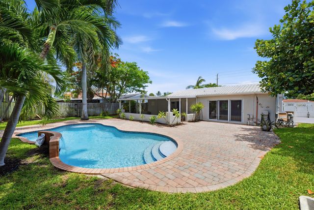 2811 NE 16th Street, Pompano Beach, FL 33062
