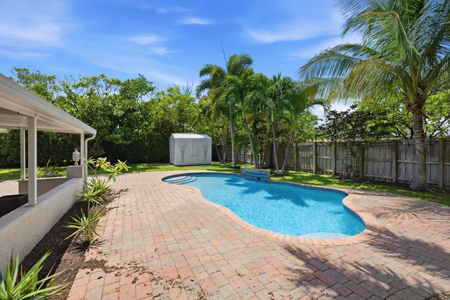 2811 NE 16th Street, Pompano Beach, FL 33062