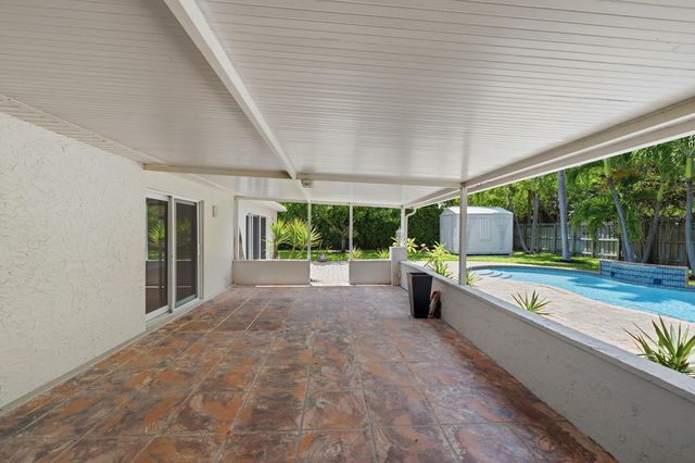 2811 NE 16th Street, Pompano Beach, FL 33062