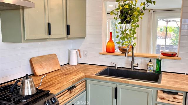 74885 Serrano Dr, 29 Palms, CA 92277