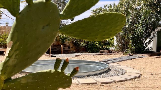 74885 Serrano Dr, 29 Palms, CA 92277