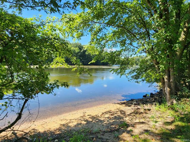 17432 Kirkland Drive, Bristol, IN 46507