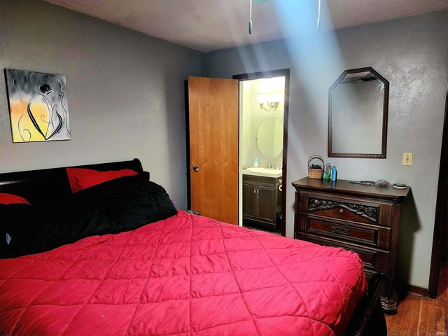 17432 Kirkland Drive, Bristol, IN 46507