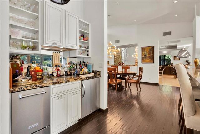 1605 Ridgemore Drive, Palm Springs, CA 92264