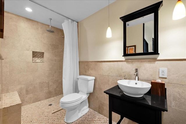 1605 Ridgemore Drive, Palm Springs, CA 92264