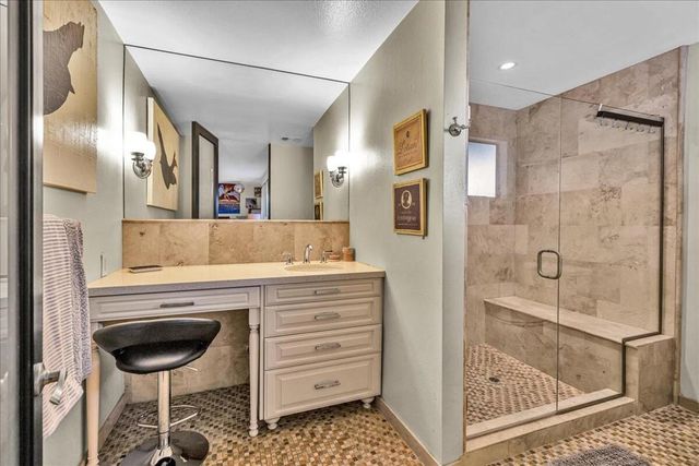 1605 Ridgemore Drive, Palm Springs, CA 92264