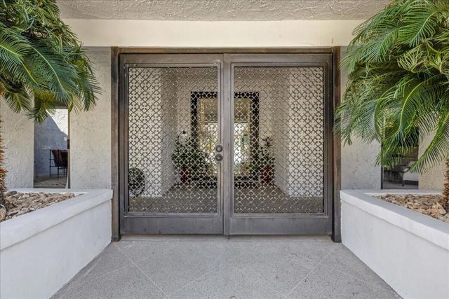 1605 Ridgemore Drive, Palm Springs, CA 92264