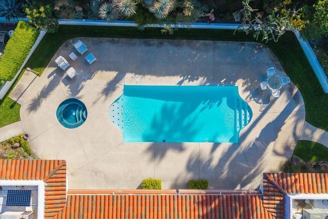 1605 Ridgemore Drive, Palm Springs, CA 92264