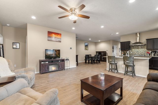 4223 Summit Park Road NE, Rio Rancho, NM 87144
