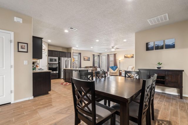 4223 Summit Park Road NE, Rio Rancho, NM 87144