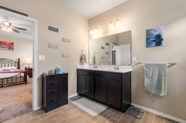 4223 Summit Park Road NE, Rio Rancho, NM 87144