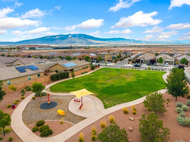 4223 Summit Park Road NE, Rio Rancho, NM 87144