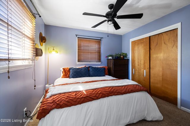 3314 Startan Ct, Louisville, KY 40220