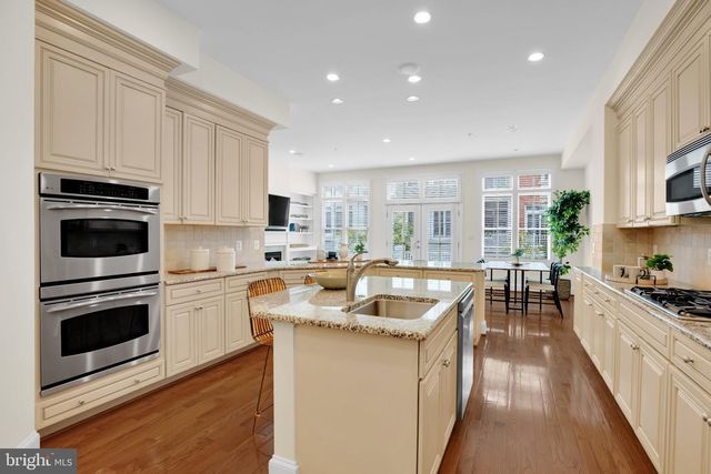 1822 CARPENTER RD, Alexandria, VA 22314