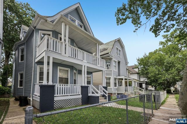 19 Nassau Place, East Orange, NJ 07018