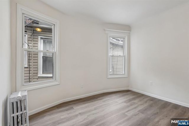 19 Nassau Place, East Orange, NJ 07018