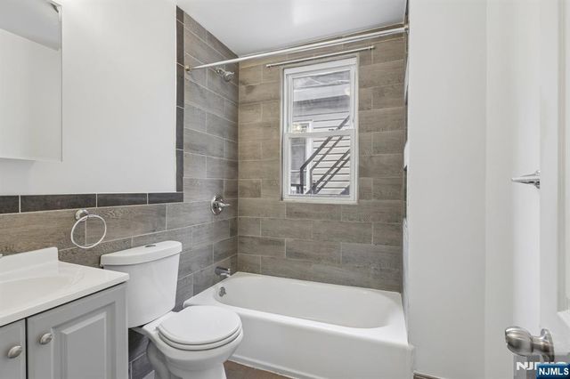 19 Nassau Place, East Orange, NJ 07018