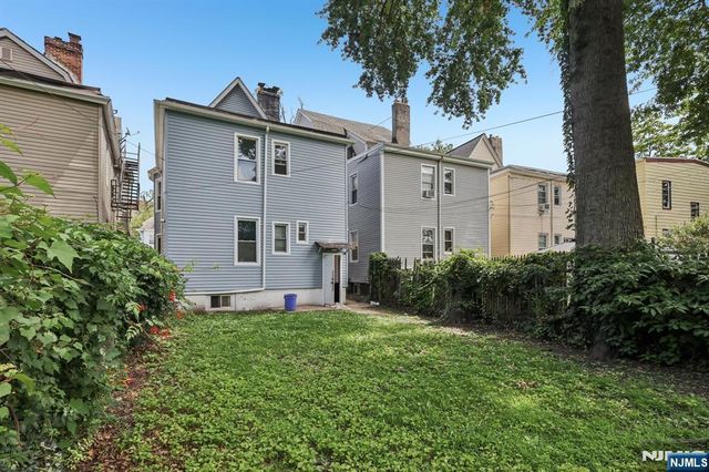19 Nassau Place, East Orange, NJ 07018