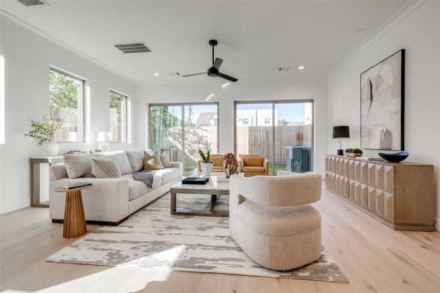 1818 Branard Street, Houston, TX 77098