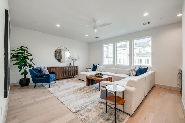 1818 Branard Street, Houston, TX 77098