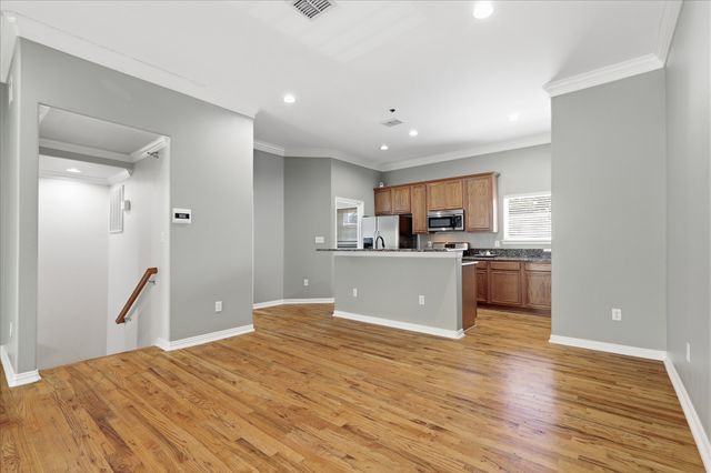 3111 Cedarplaza Lane 103, Dallas, TX 75235