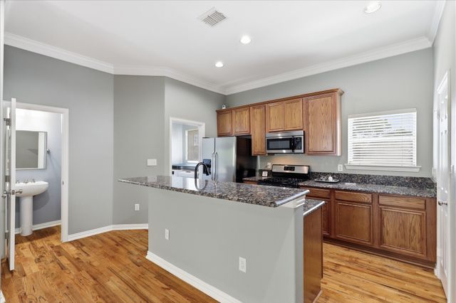 3111 Cedarplaza Lane 103, Dallas, TX 75235