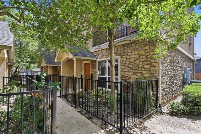 3111 Cedarplaza Lane 103, Dallas, TX 75235