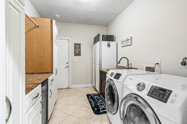 16596 82nd Road N, Loxahatchee, FL 33470