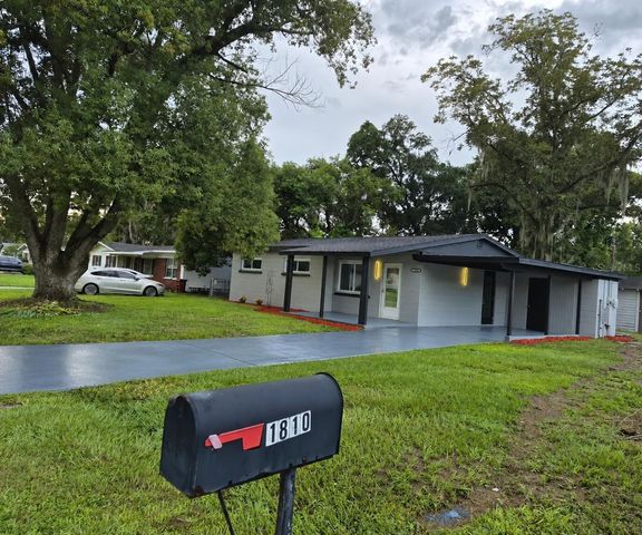 1810 E CAROL DRIVE, Plant City, FL 33563