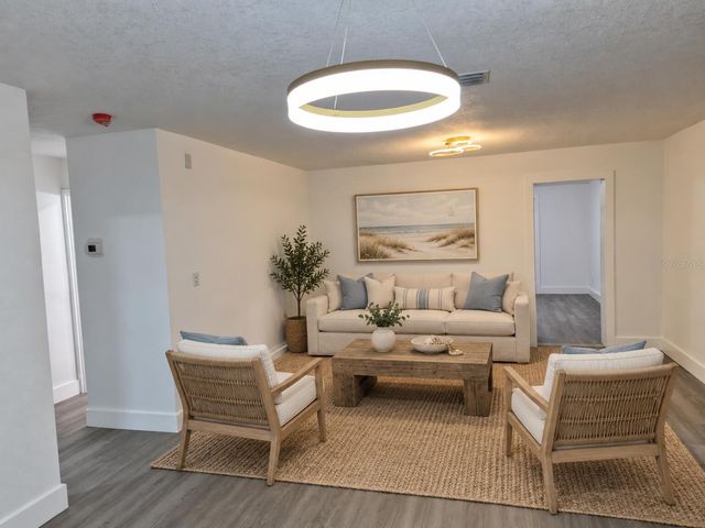 1810 E CAROL DRIVE, Plant City, FL 33563