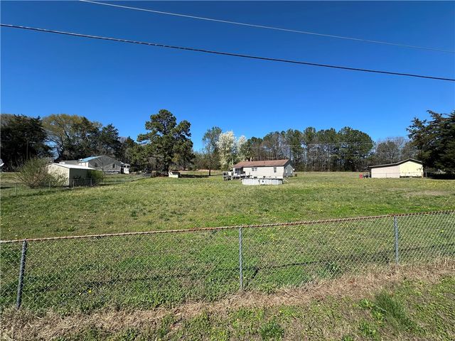 2534 Broadway Lake Road, Anderson, SC 29621