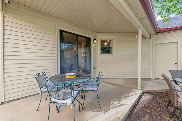 2049 S Cypress, Wichita, KS 67207