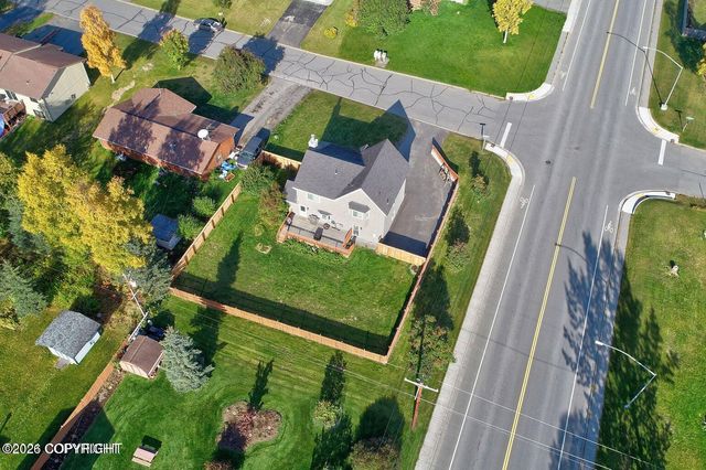 303 W Arlington Avenue, Soldotna, AK 99669