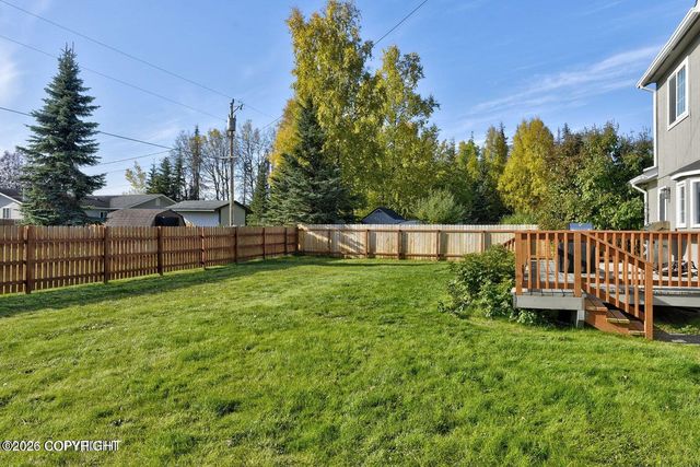 303 W Arlington Avenue, Soldotna, AK 99669