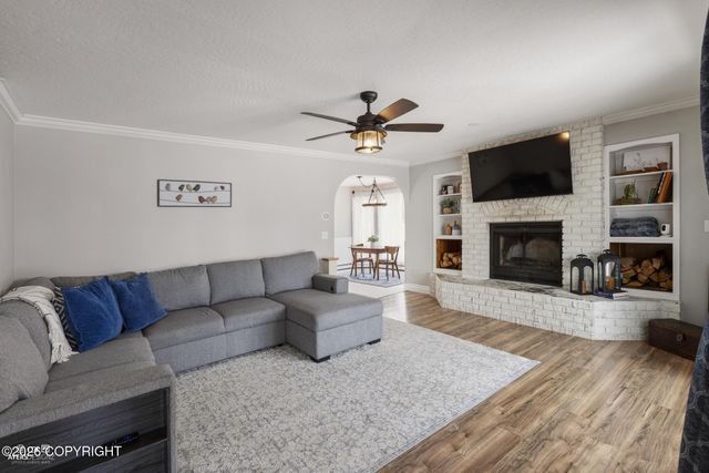 303 W Arlington Avenue, Soldotna, AK 99669