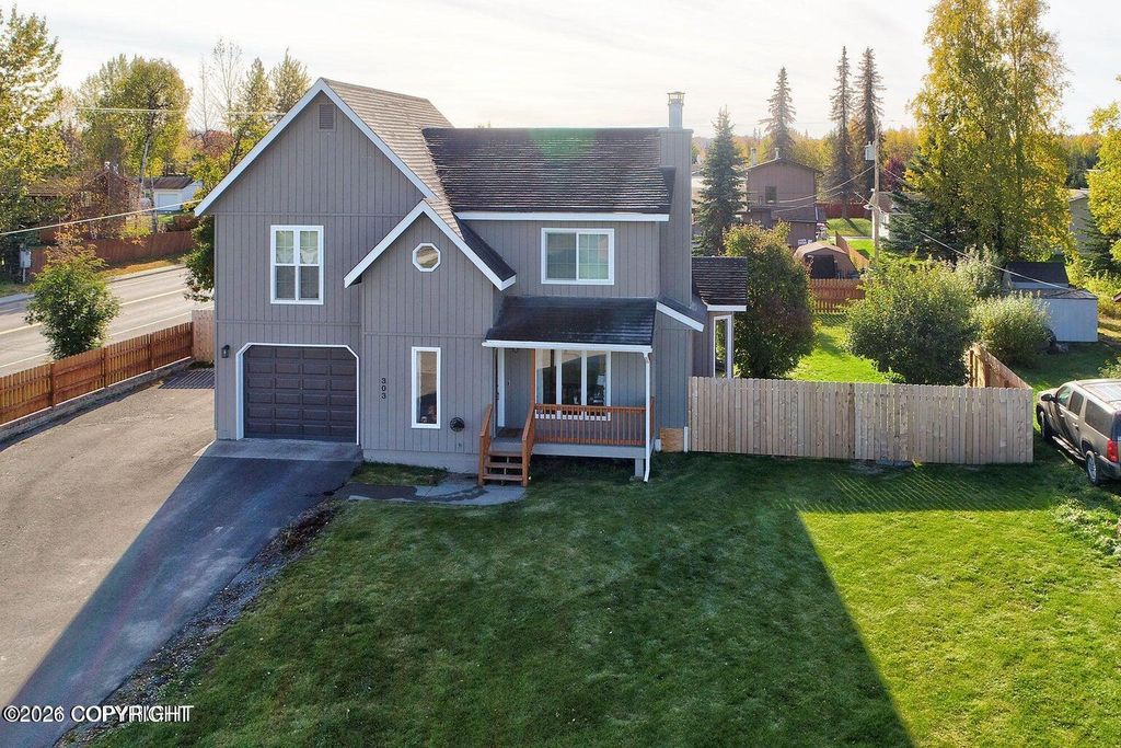 303 W Arlington Avenue, Soldotna, AK 99669