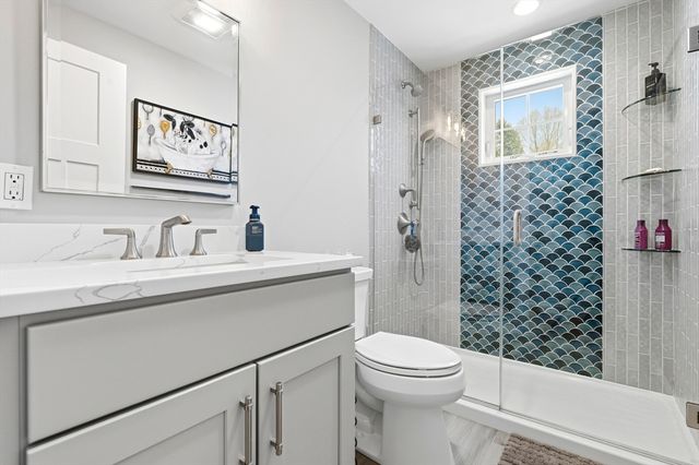 22 Mountain Road, Burlington, MA 01803