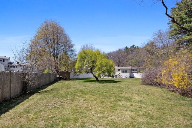 22 Mountain Road, Burlington, MA 01803