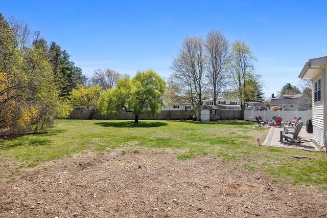 22 Mountain Road, Burlington, MA 01803