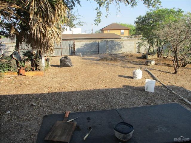 207 S Avasolo Street, Rio Grande City, TX 78582