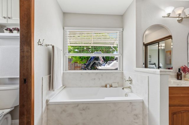 3750 Argonaut Ave, Rocklin, CA 95677
