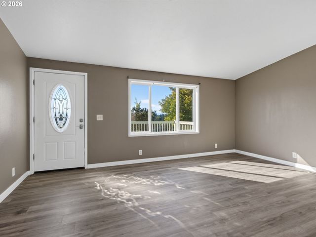21901 Se BORGES Rd, Damascus, OR 97089