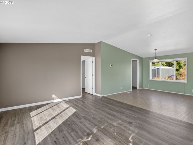 21901 Se BORGES Rd, Damascus, OR 97089