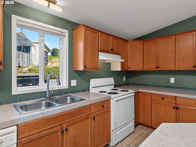 21901 Se BORGES Rd, Damascus, OR 97089