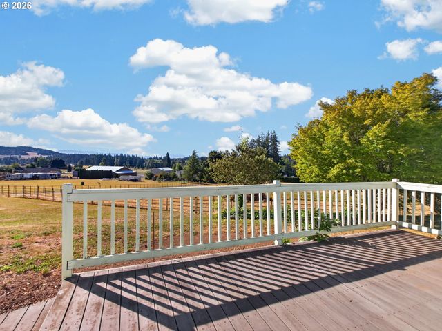 21901 Se BORGES Rd, Damascus, OR 97089