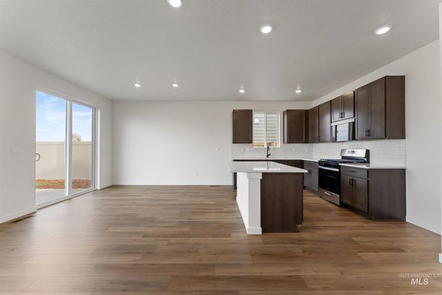 7668 E Bullhead St, Nampa, ID 83687