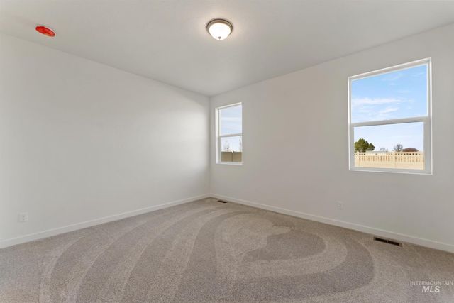 7668 E Bullhead St, Nampa, ID 83687