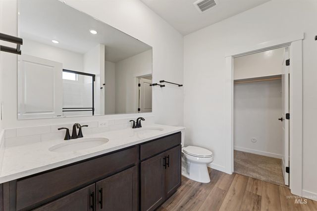 7668 E Bullhead St, Nampa, ID 83687